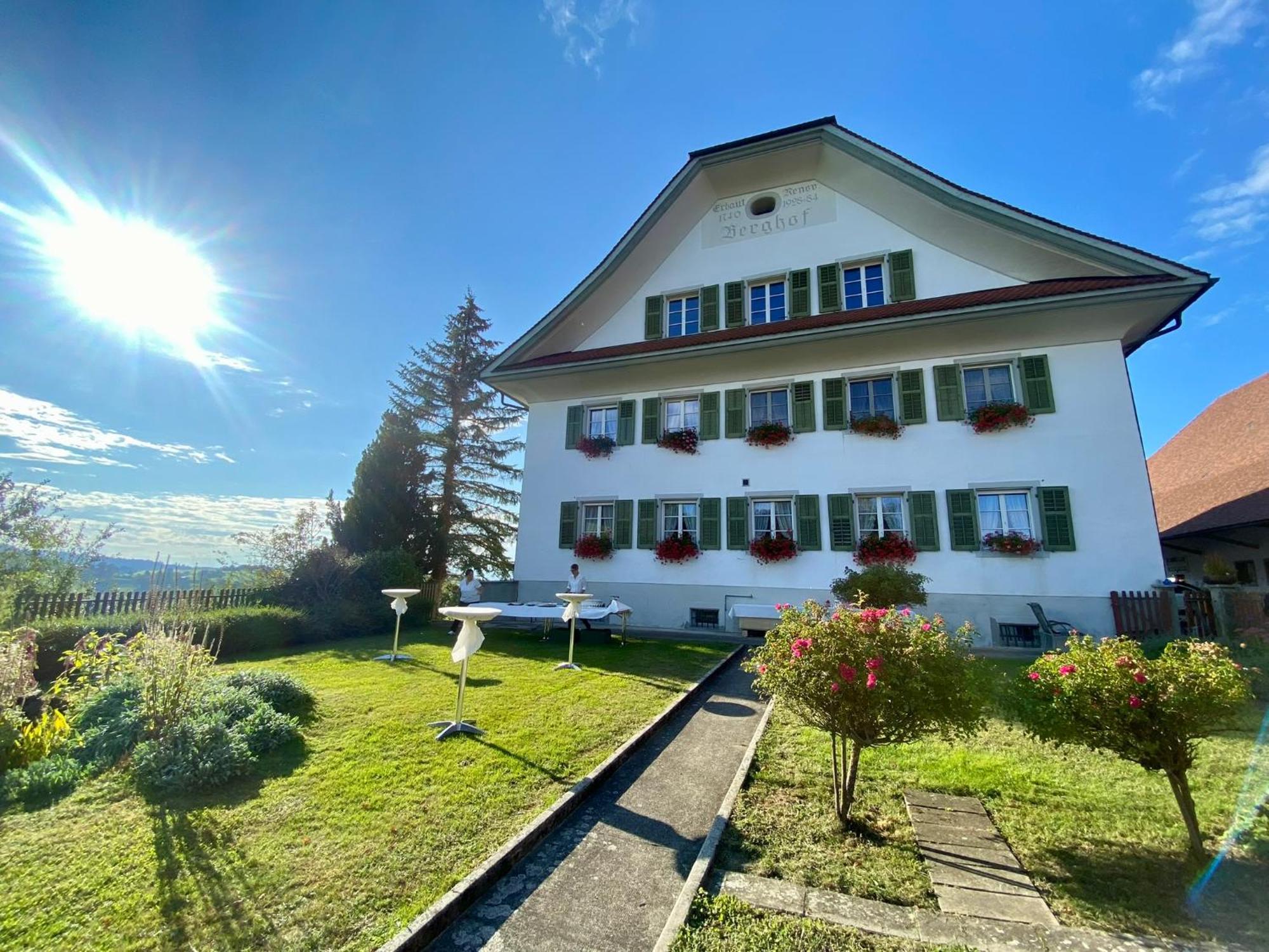 Bed and Breakfast Berghof Erlebnis Ag Pfaffnau Exterior foto